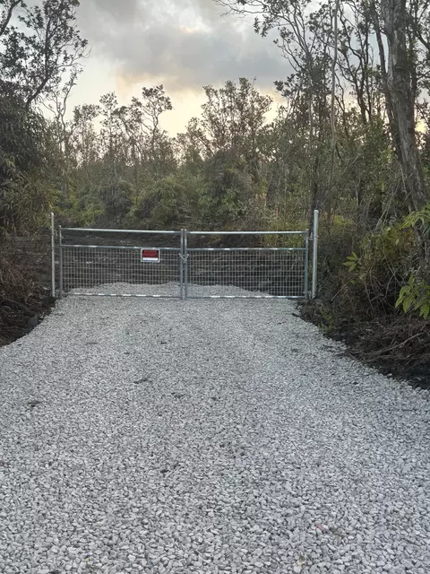 Ohialani Rd, Volcano, HI 96785