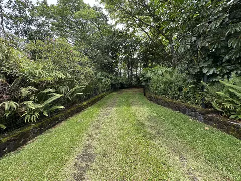 15-1574 Loke Rd, Keaau, HI 96749