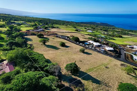 81-6584 Ka Waena Way, Kealakekua, HI 96750