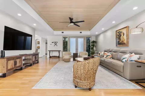 68-1375 Pauoa Rd #M4, Kamuela, HI 96743