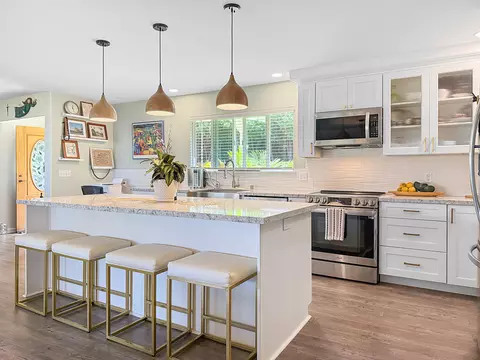 73-1272 Hiolani St, Kailua Kona, HI 96740
