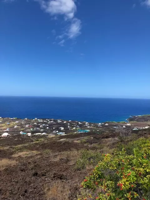 Milolii Rd, Captain Cook, HI 96704