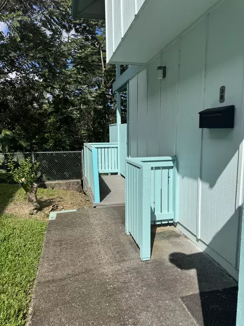 188 Hale St #3B, Hilo, HI 96720