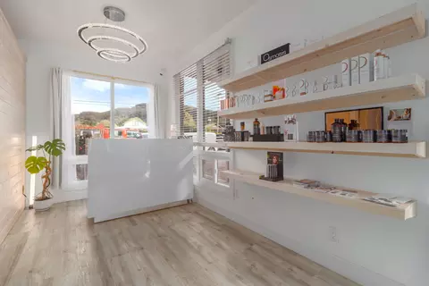 64-1061 Mamalahoa Hwy #106, Kamuela, HI 96743