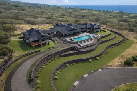 81-6470 Laukapalala Way, Kealakekua, HI 96750