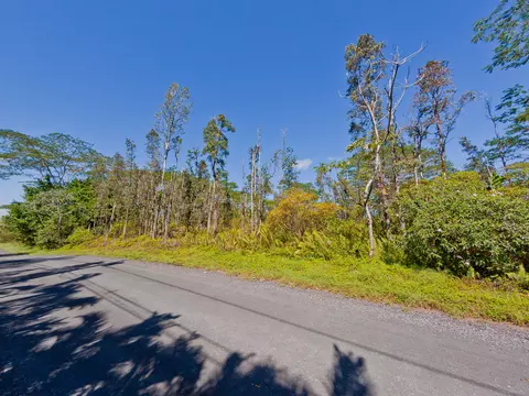 17 Th Ave, Keaau, HI 96749