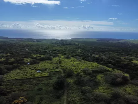 Undisclosed, Naalehu, HI 96772