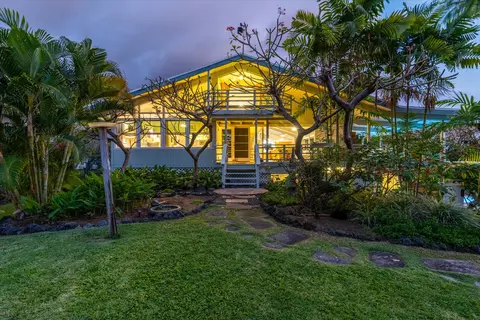 78-131 Holua Rd, Kailua Kona, HI 96740