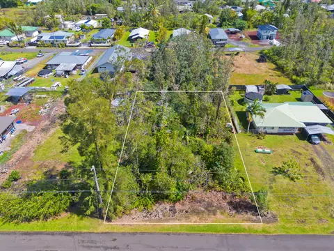 16-2081 Silveroak Dr, Pahoa, HI 96778