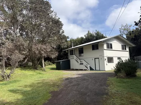 99-7736 Uluhe Pl, Volcano, HI 96785