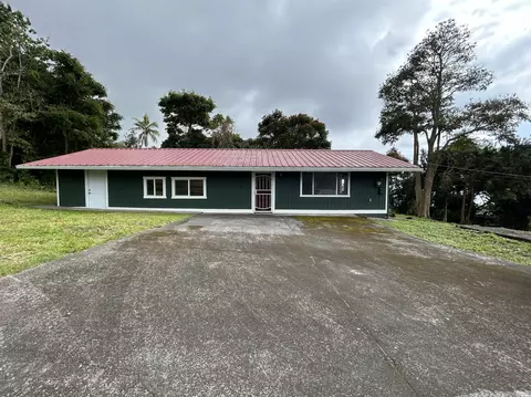 82-6136 Road D #B, Captain Cook, HI 96704