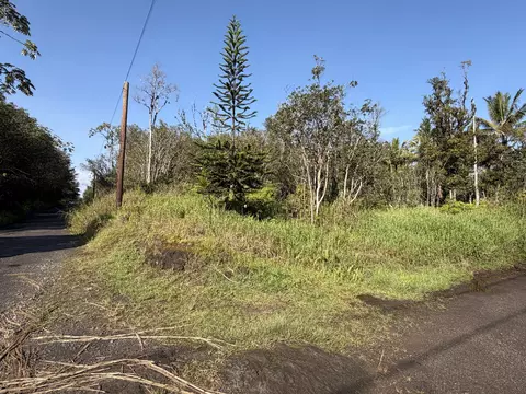 Road E, Kurtistown, HI 96760