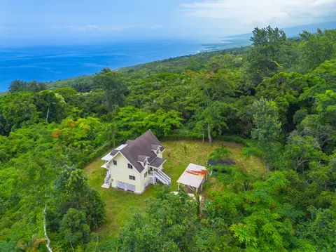 87-3476 Mamalahoa Hwy, Captain Cook, HI 96704