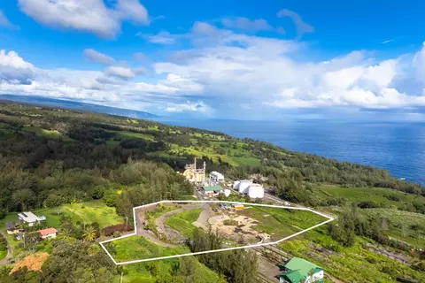 45-300 Haina Camp Rd, Honokaa, HI 96727