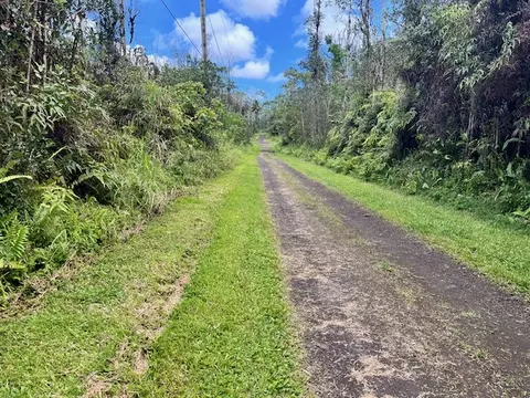 Maui Rd, Pahoa, HI 96778