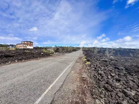 Cocoanut Dr, Ocean View, HI 96737