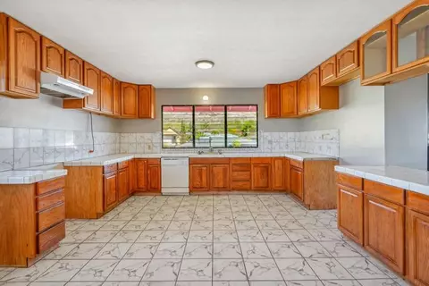 9442 Keahi Pl, Waimea, HI 96796