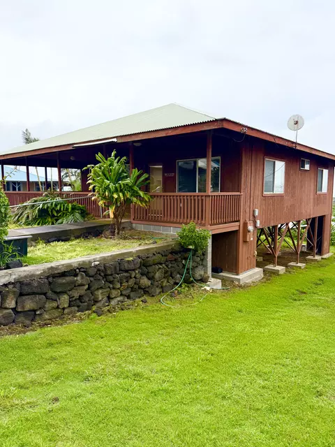 95-1237 Ohai Rd, Naalehu, HI 96772
