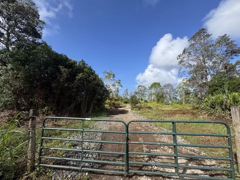 75-1306 Keopu Mauka Dr, Holualoa, HI 96725