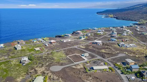 Ekolu Pl, Captain Cook, HI 96704