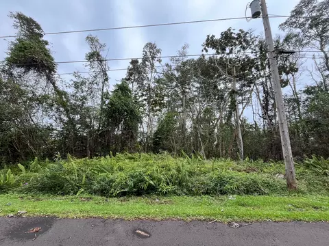 Iao St, Pahoa, HI 96778