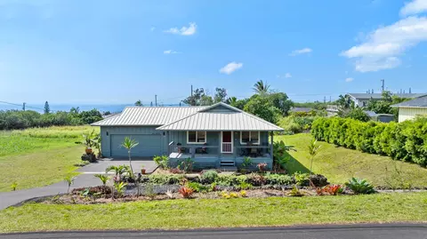 94-1627 Kaulua St, Naalehu, HI 96772