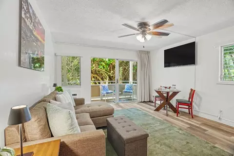 Living - 525 Aleka Lp #B8, Kapaa, HI 96746 photo 4 of 4