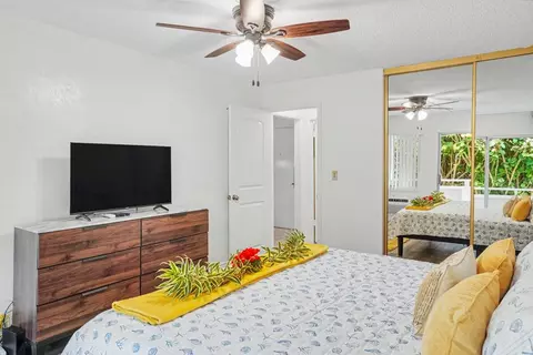 Bedroom - 525 Aleka Lp #B8, Kapaa, HI 96746 photo 1 of 4