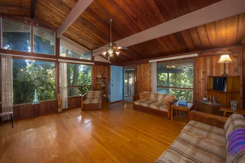 36-2300 Puualaea Homestead Rd, Laupahoehoe, HI 96764