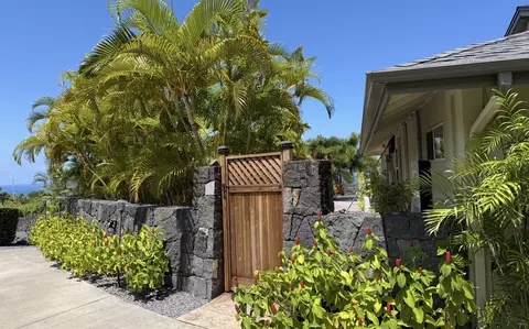 77-464 Moeuhane Pl, Kailua Kona, HI 96740