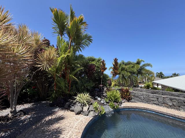 77-464 Moeuhane Pl, Kailua Kona, HI 96740
