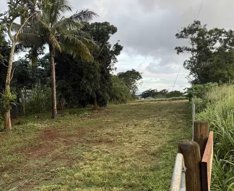 Ala Kalanikaumaka, Koloa, HI 96756