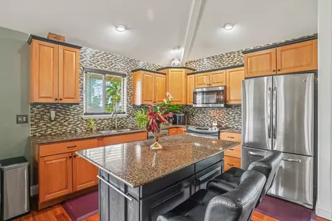 5988 Lokelani Rd, Kapaa, HI 96746