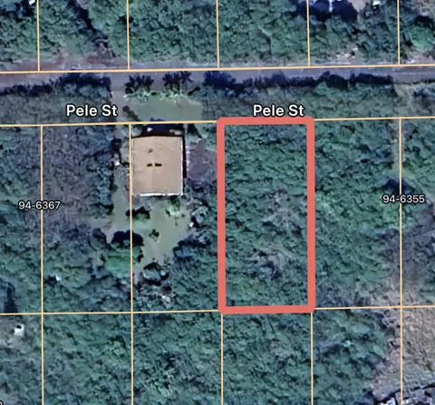 Pele St, Naalehu, HI 96772