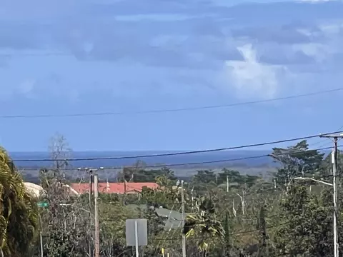Kukuau St, Hilo, HI 96720