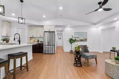 Entry Way - 11-3790 9th St, Volcano, HI 96785 photo 1 of 1