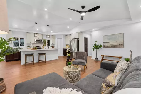 Living - 11-3790 9th St, Volcano, HI 96785 photo 1 of 4