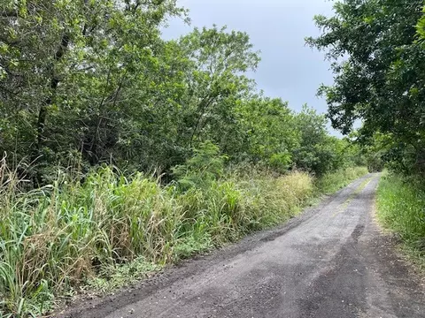 Kekuhaupio Rd, Naalehu, HI 96772
