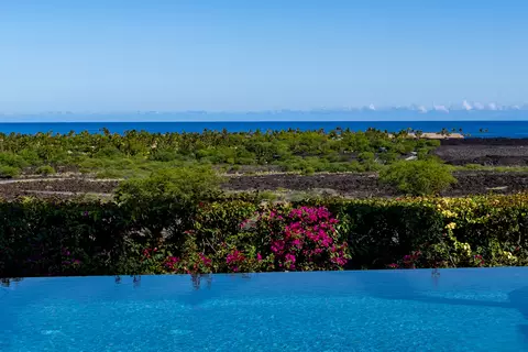 72-1237 Puka Pa St, Kailua Kona, HI 96740