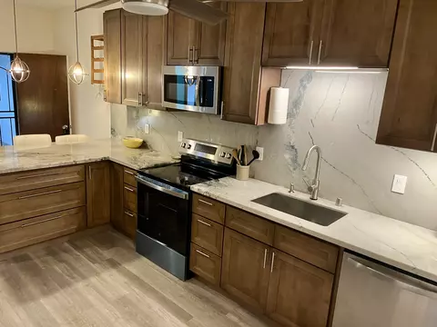 64-1061 Mamalahoa Hwy #109, Kamuela, HI 96743