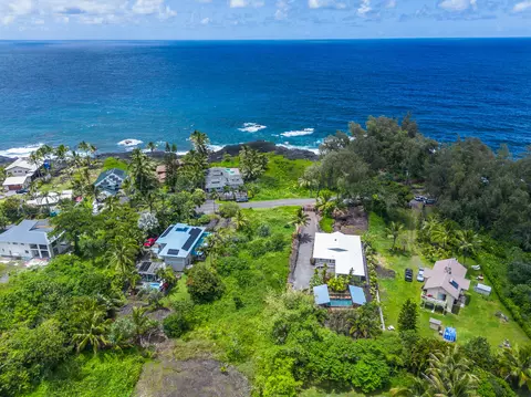 Ala Heiau Ave, Keaau, HI 96749