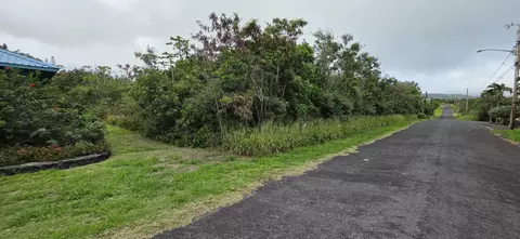 Kia Kahi St, Naalehu, HI 96772