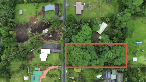 10 Th Ave, Keaau, HI 96749