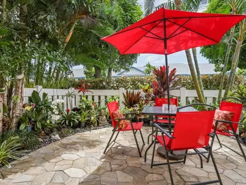 75-6081 Alii Dr #F102, Kailua Kona, HI 96740