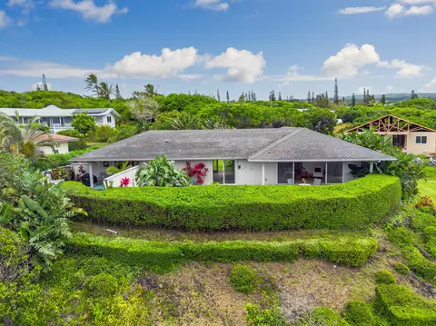 94-1630 Makalii St, Naalehu, HI 96772