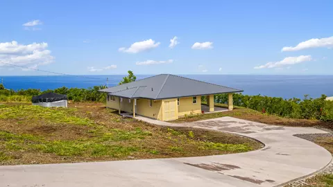 88-2233 Milolii Rd, Captain Cook, HI 96704