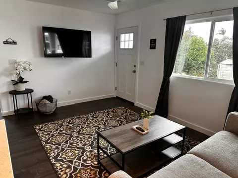 557 Kupulau Rd, Hilo, HI 96720