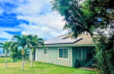 55 Puunana St, Maunaloa, HI 96770