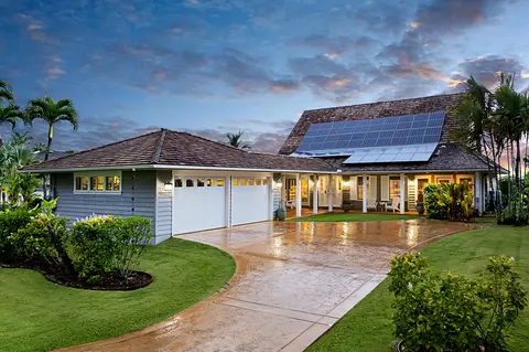 5348 Honoiki Rd, Princeville, HI 96722