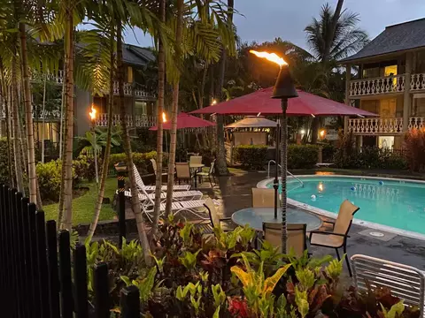 75-5776 Kuakini Hwy #100, Kailua Kona, HI 96740